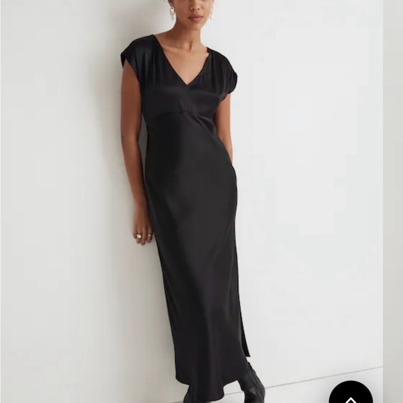 Madewell Dresses & Skirts - Madewell Black Satin Maxi Dress with V-Neck